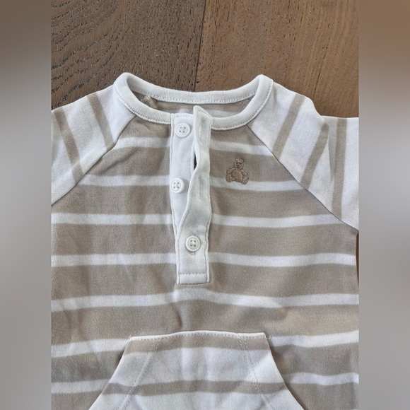 Baby Gap Short Romper Tan Brown Stripes 0-3 months Summer Onsie - Picture 2 of 5